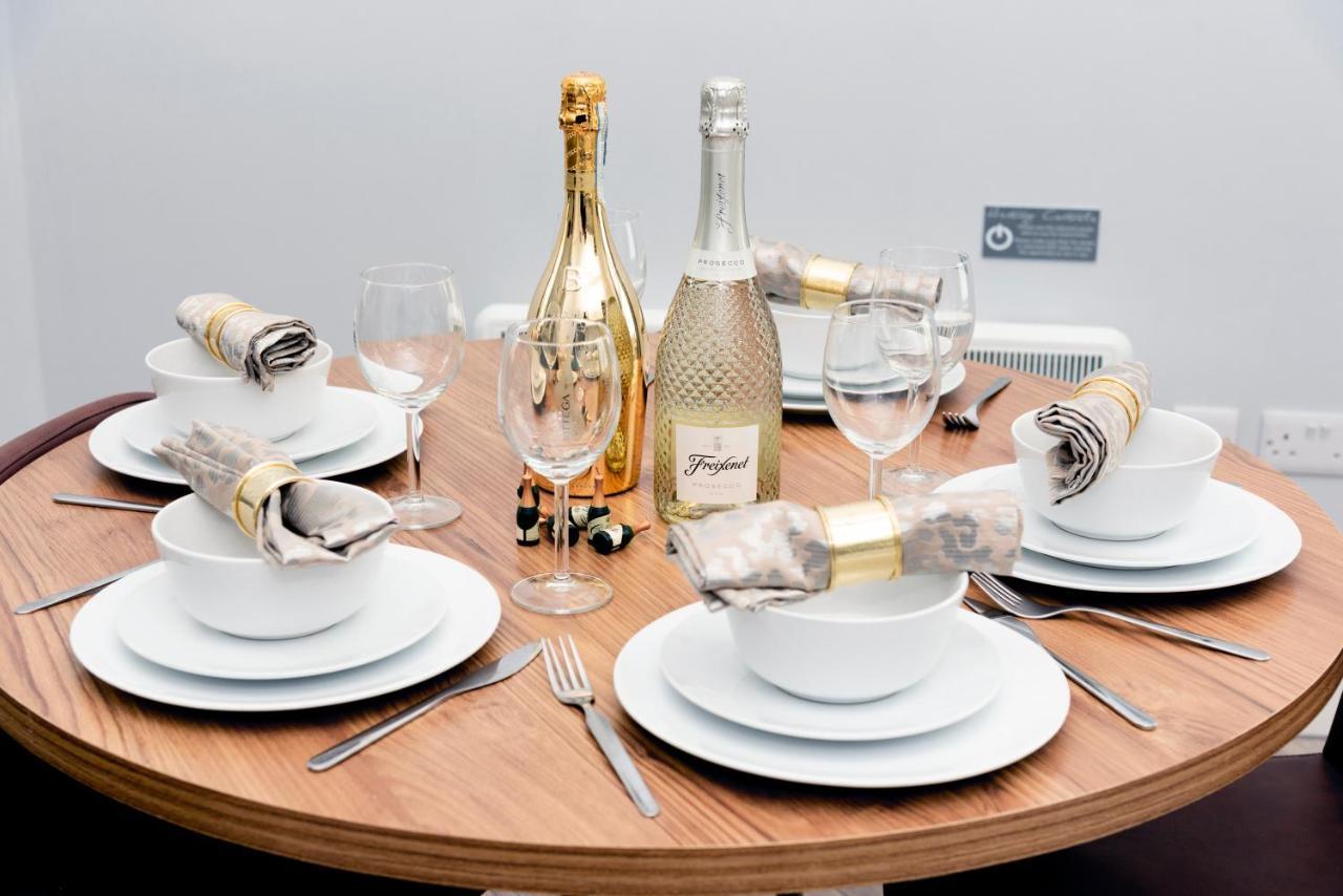 Wrexham Central Stay Apartment Seven Экстерьер фото